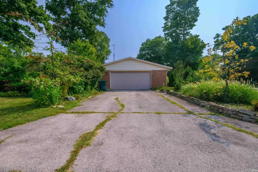 2308 W Purdue Avenue, Muncie, IN 47304 - #3
