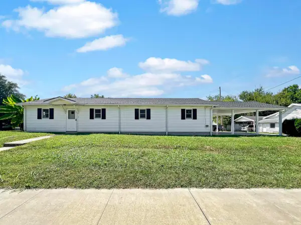 300 N 9th Street, Petersburg, IN 47567