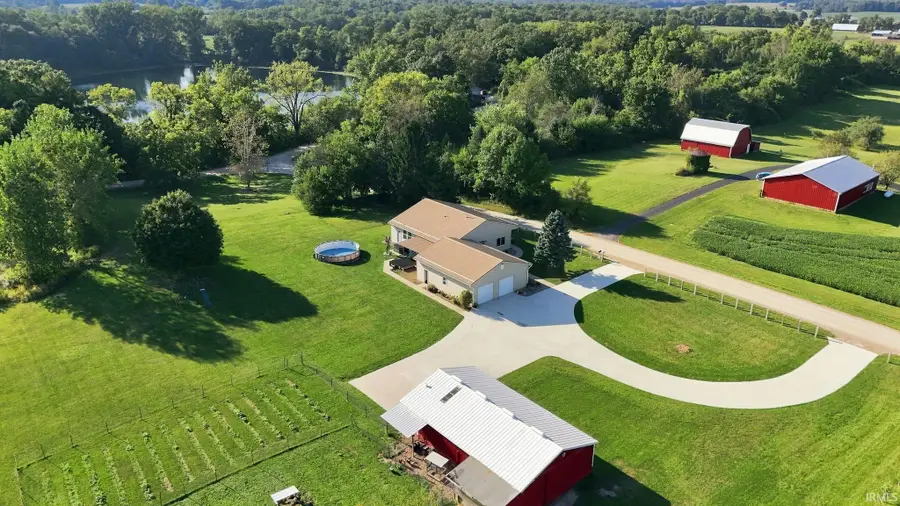 2925 W Buckles Road, Columbia City, IN 46725 - #2