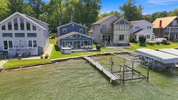 3230 W Shady Side Road, Angola, IN 46703