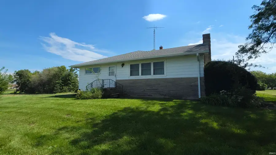 533 W Us 24 Highway, Reynolds, IN 47980 - #3