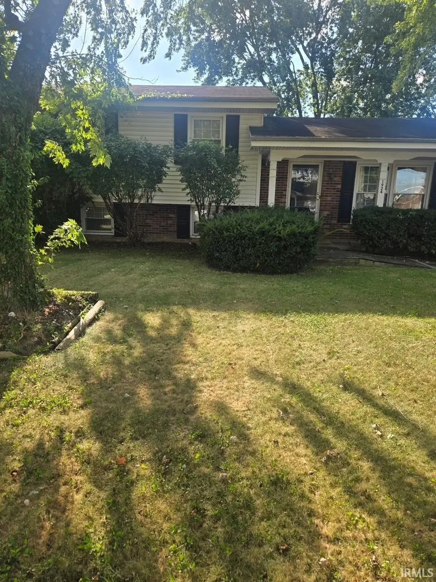 1924 N Iroquois Drive, Evansville, IN 47715 - #2
