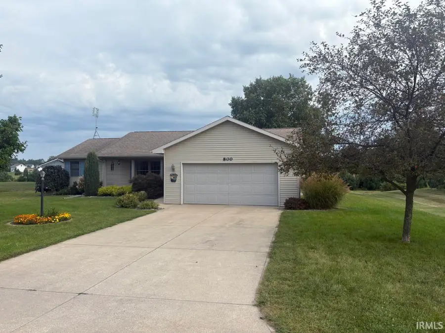 800 E Country Lane, Shipshewana, IN 46565 - #2