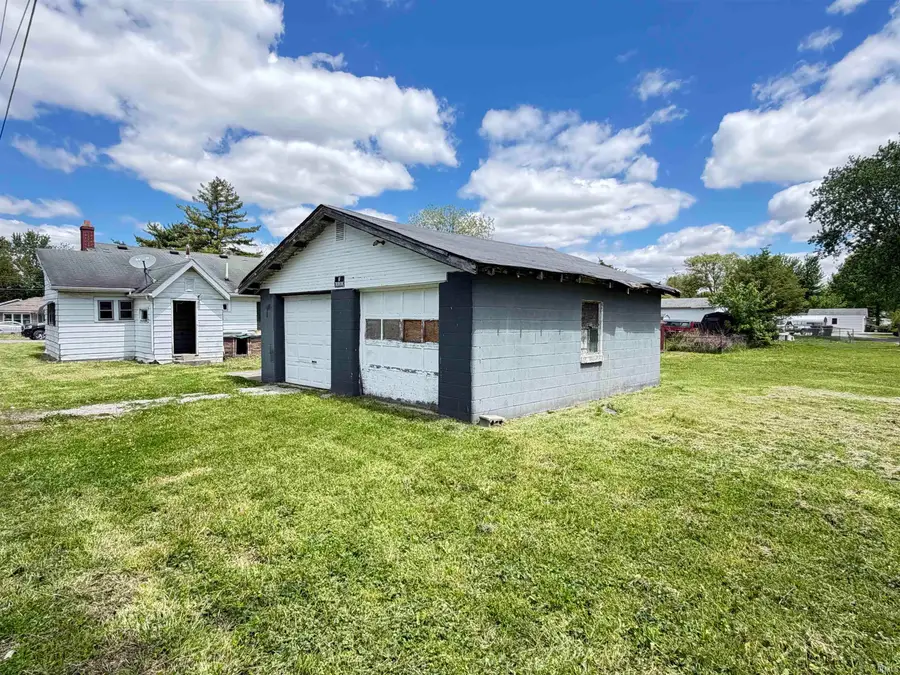 1621 W 16th Street, Muncie, IN 47302 - #3