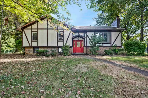 14701 Honeysuckle Drive, Evansville, IN 47725