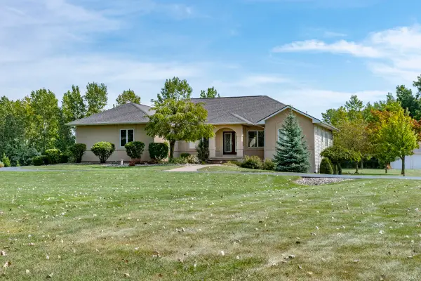 8065 S Westfield Trail, Columbia City, IN 46725