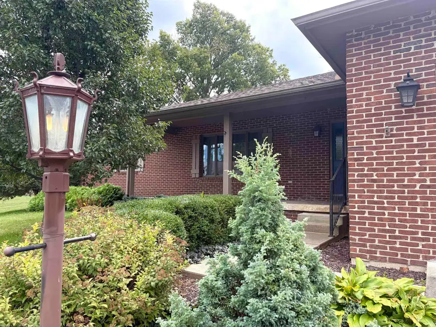 211 Harrison Court, Greentown, IN 46936 - #3