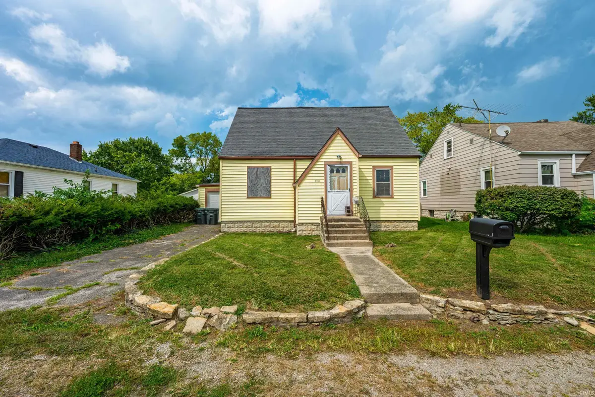 1810 E 22nd Street, Muncie, IN 47302 - #1