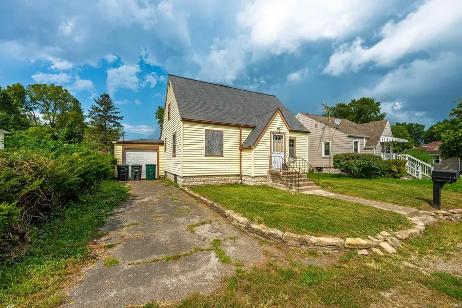 1810 E 22nd Street, Muncie, IN 47302 - #2