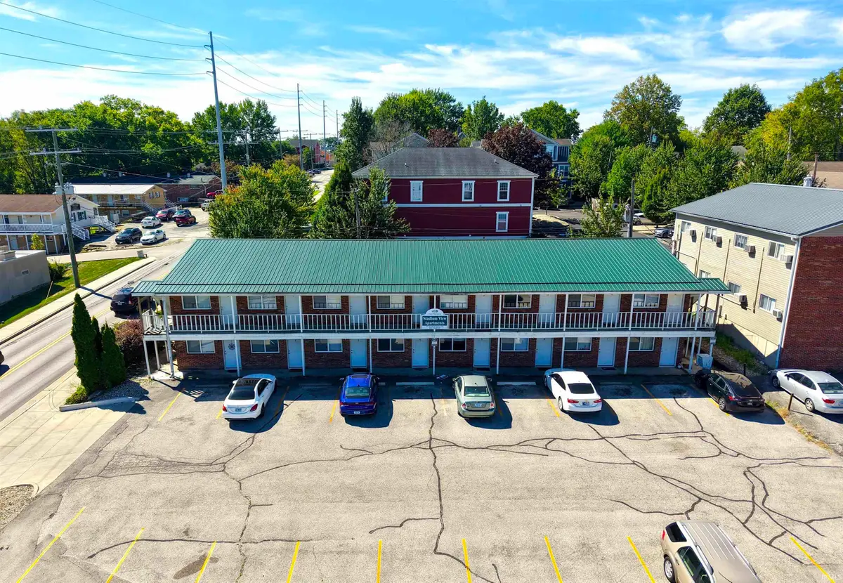 418 E 17th Street, Bloomington, IN 47408 - #1