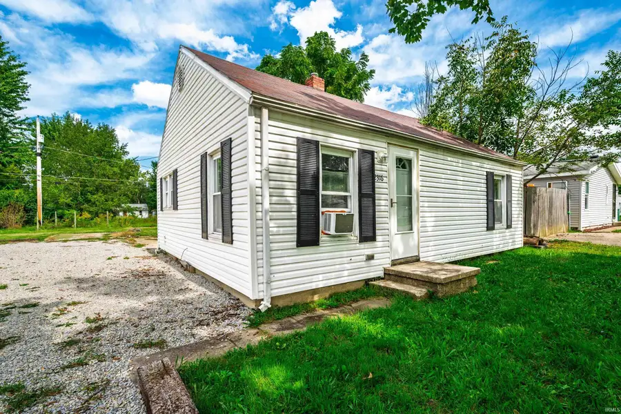 2316 E Cornell Avenue, Muncie, IN 47303 - #2