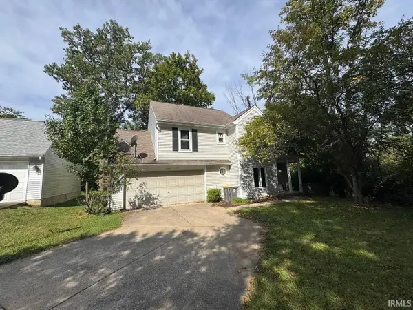 2210 S Laurelwood Circle, Bloomington, IN 47401