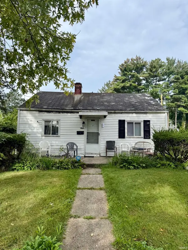 1109 Fremont Street, South Bend, IN 46628
