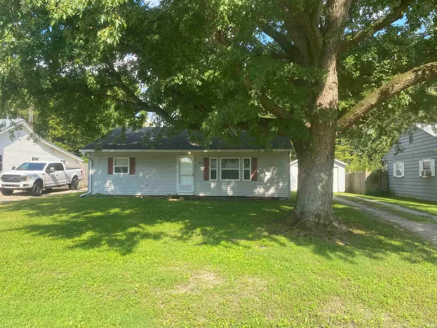 1924 S Gilman Avenue, Muncie, IN 47302 - #2