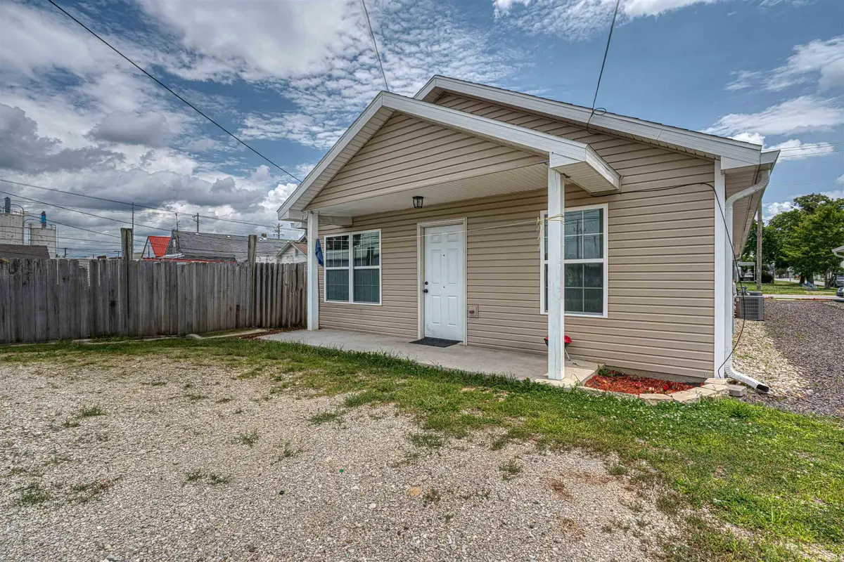 1406 Oakley Street, Evansville, IN 47710 - #1