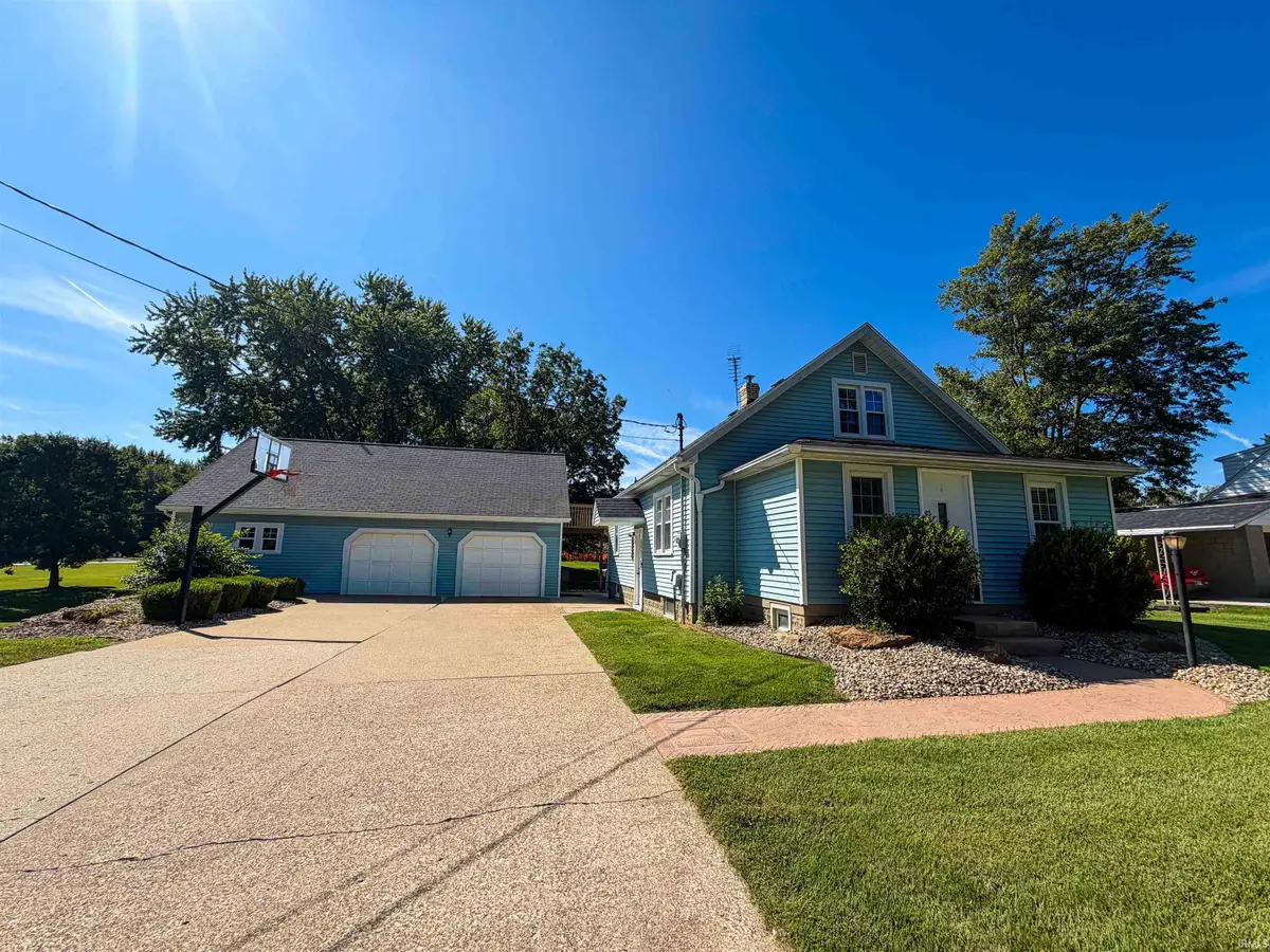 1457 W 5th Avenue, Jasper, IN 47546 - #1