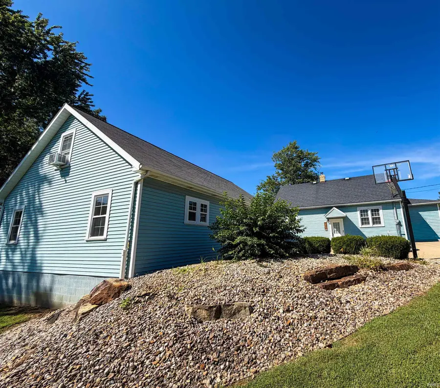 1457 W 5th Avenue, Jasper, IN 47546 - #2