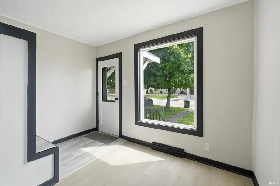 314 S Line Street, Columbia City, IN 46725 - #2