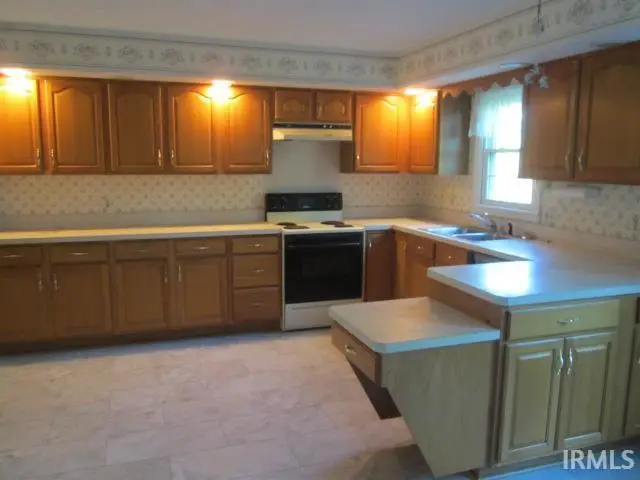 3122 Cherry Tree Lane Lane, Elkhart, IN 46514 - #3