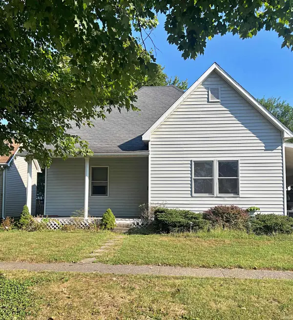 740 E St Ne, Linton, IN 47441
