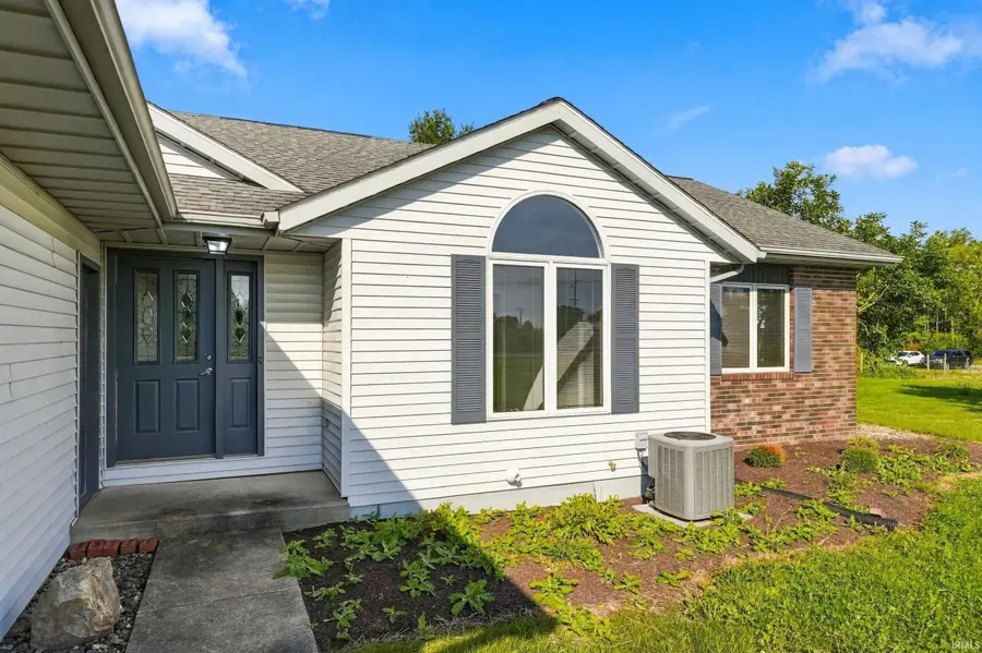 8805 Huguenard Road, Fort Wayne, IN 46818 - #3
