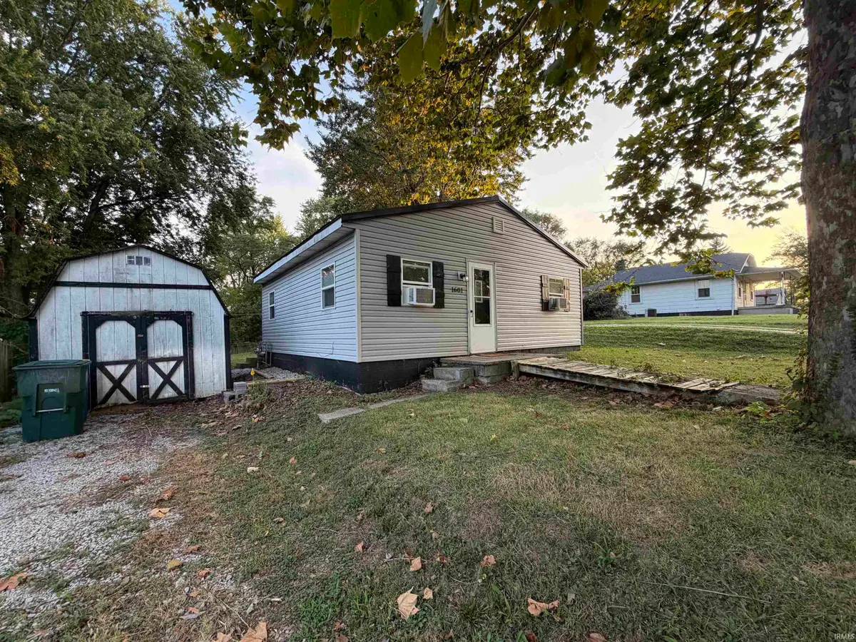 1601 E Harvard Avenue, Muncie, IN 47303 - #1
