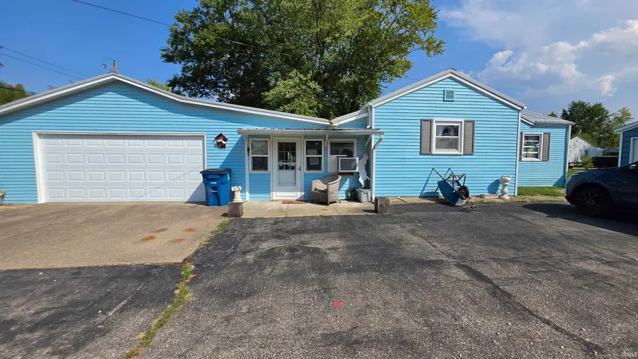 531 W Main Street, Jasonville, IN 47438 - #3