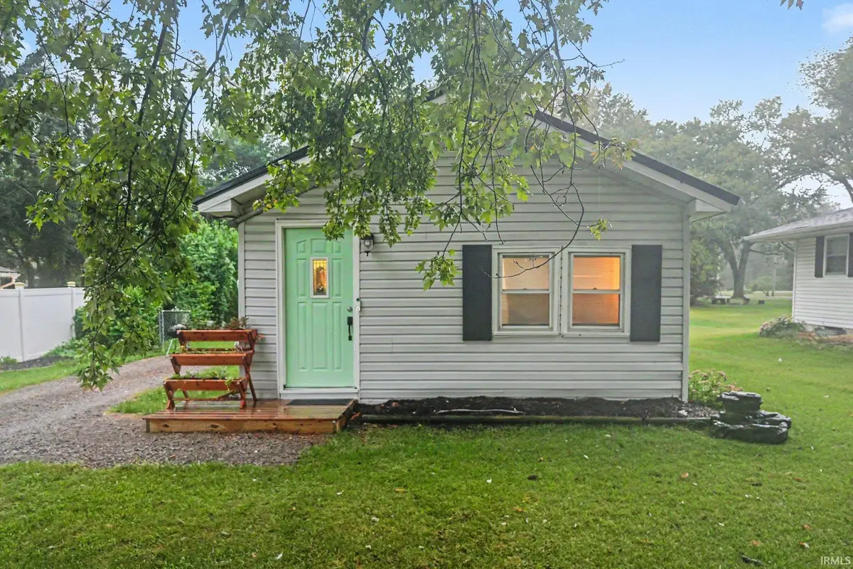 211 E Louis Street, Osceola, IN 46561 - #1