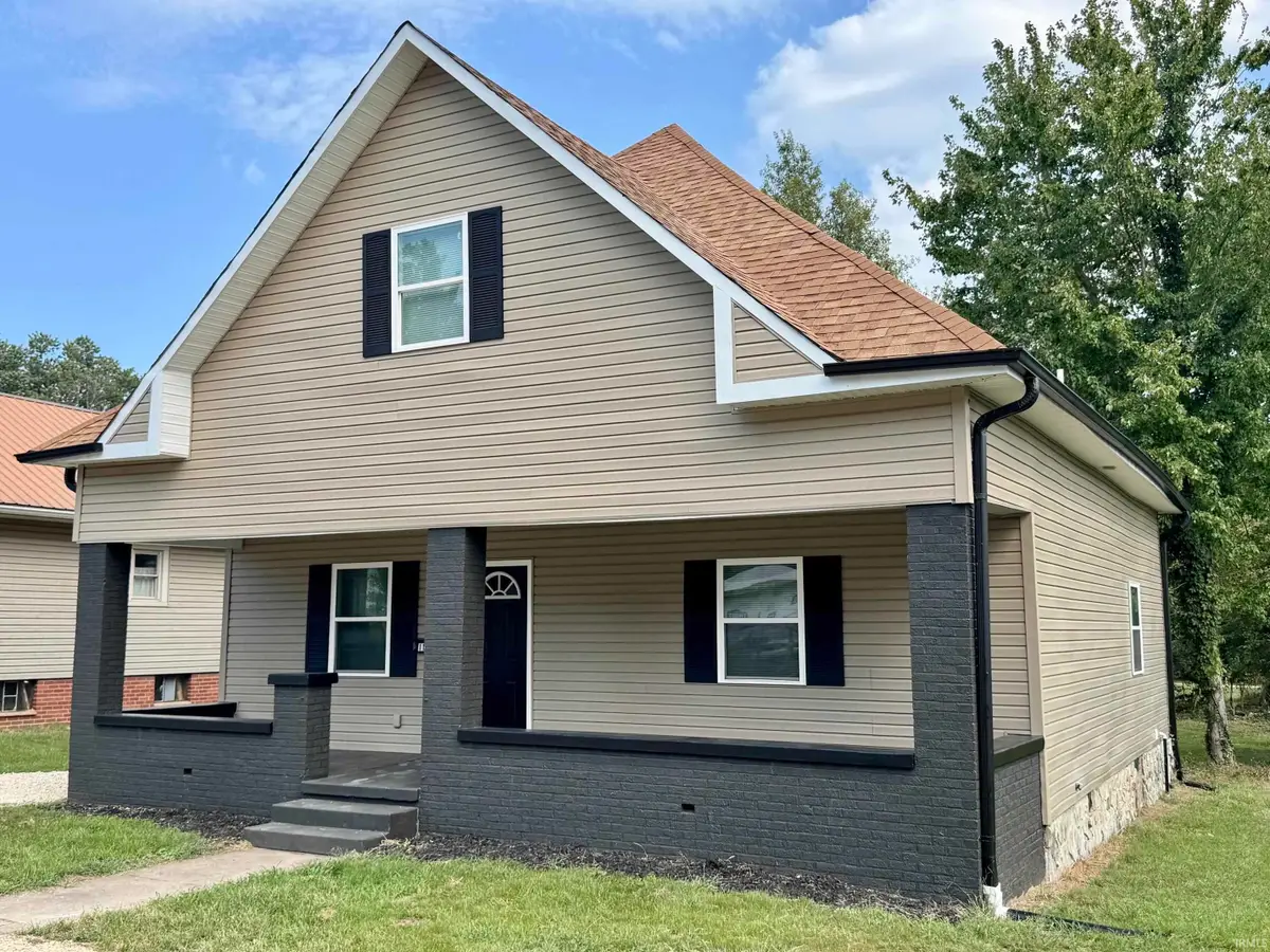 114 S Lincoln Street, Oakland City, IN 47660 - #1