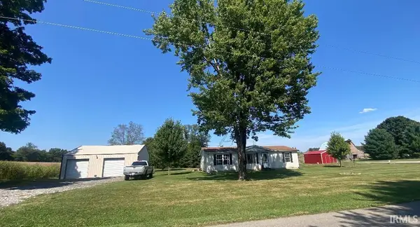 4963 E Sylvania Road, Bloomfield, IN 47424