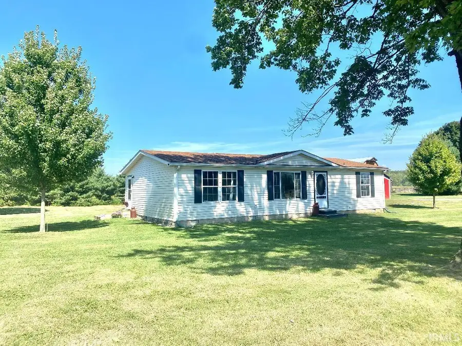 4963 E Sylvania Road, Bloomfield, IN 47424 - #2