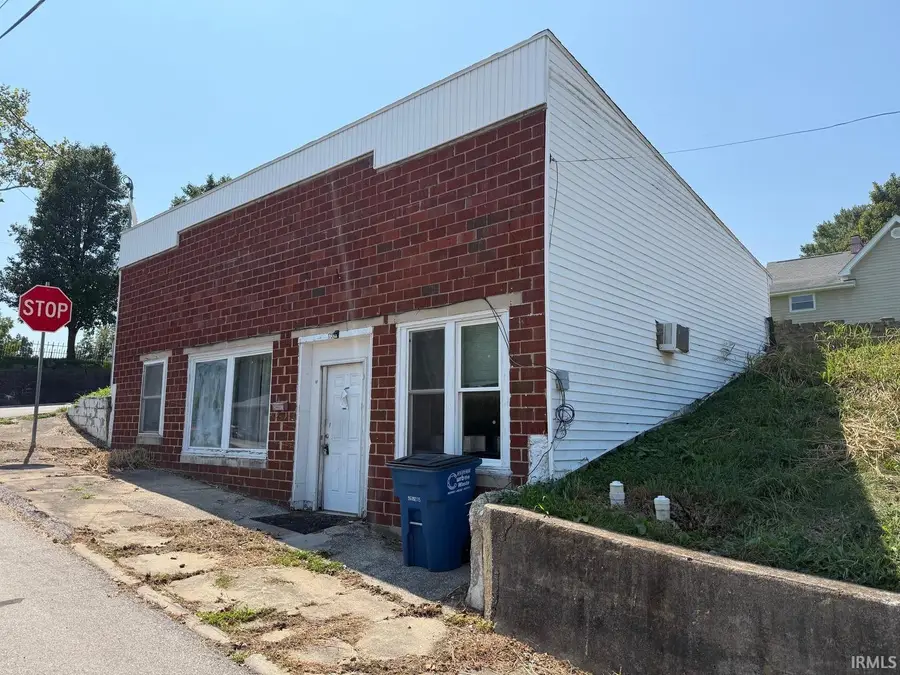 1731 K Street, Bedford, IN 47421 - #3