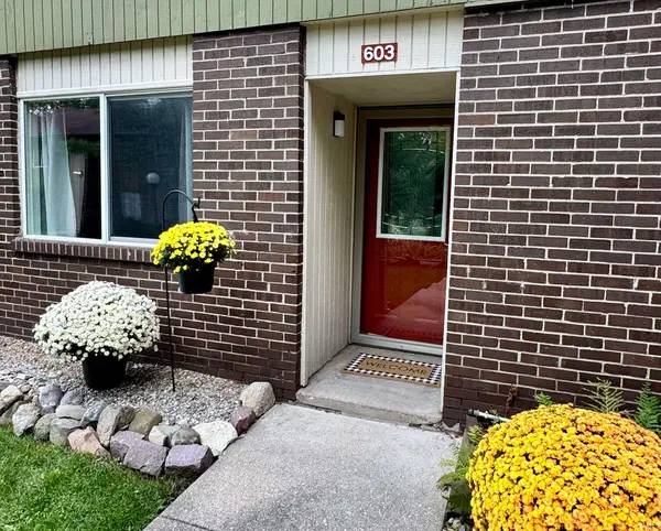 2500 Topsfield Road #603, South Bend, IN 46614