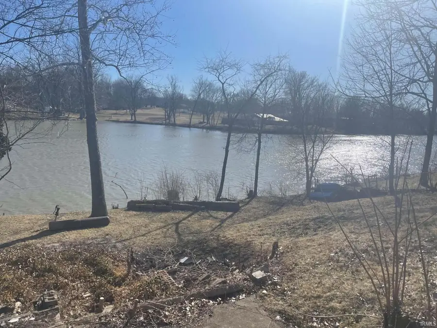 404 N Mohee Drive, Hartford City, IN 47348 - #2