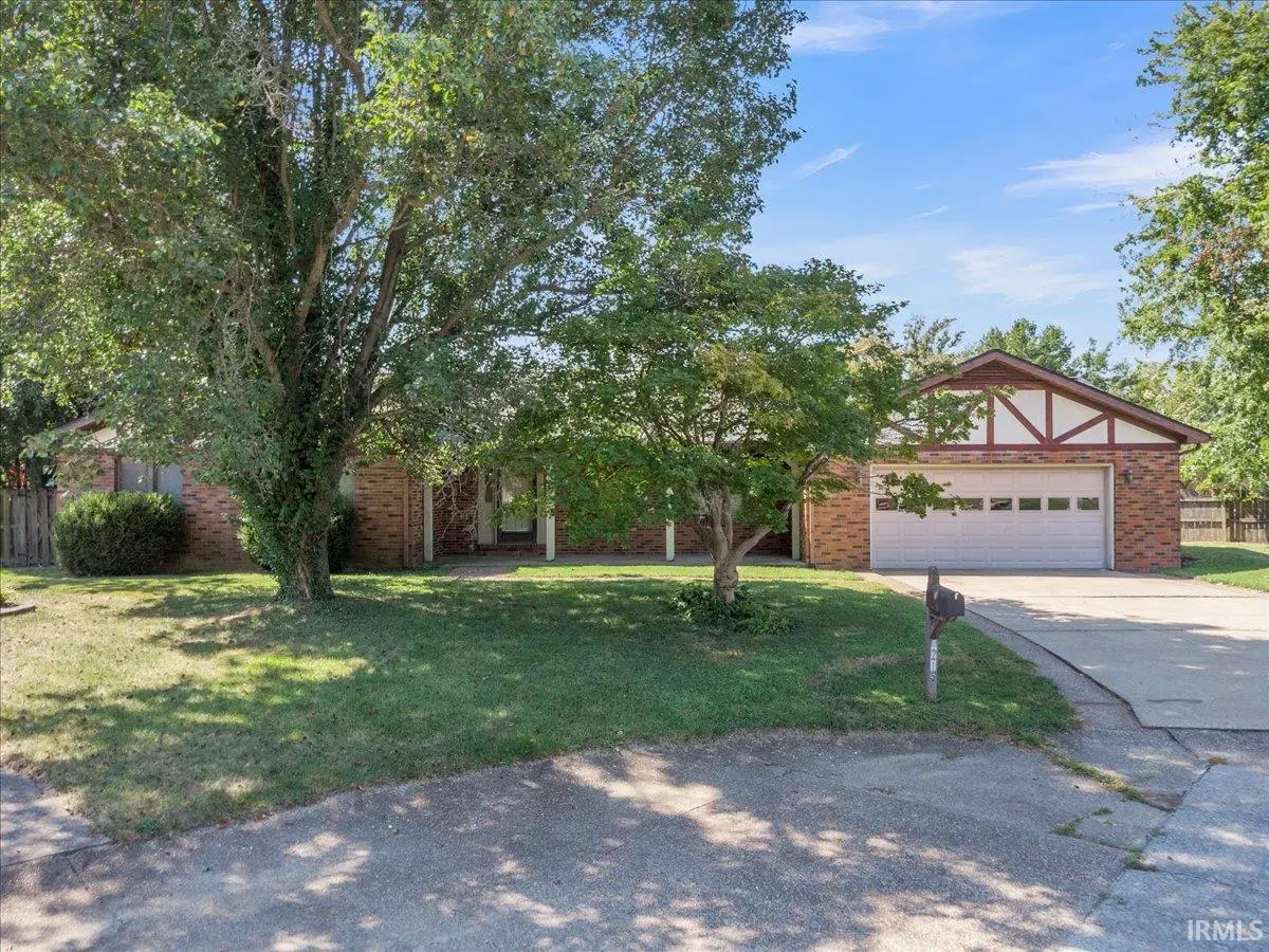 8215 Kingswood Court, Evansville, IN 47715 - #1