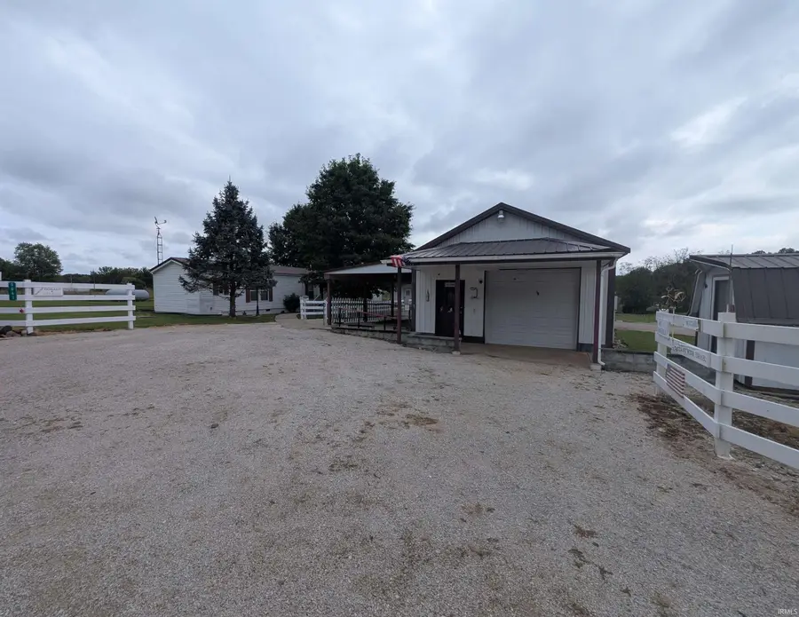 5041 E 800 S, Montgomery, IN 47558 - #2