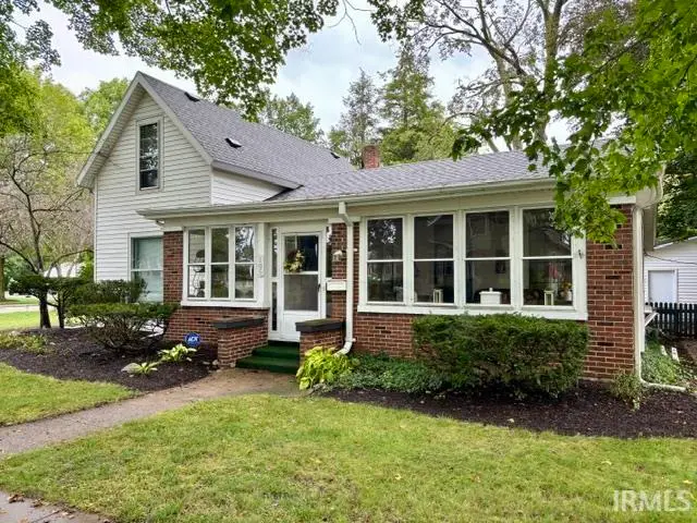 105 S Riverside Drive, Winamac, IN 46996 - #1