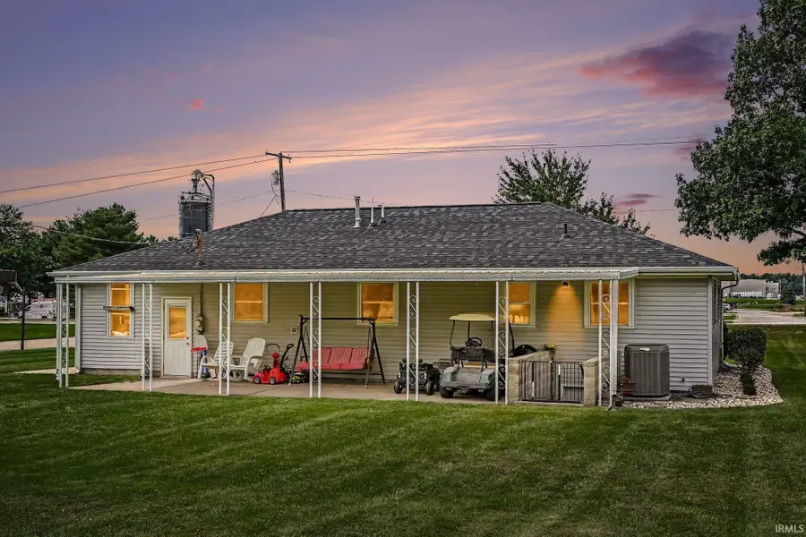 928 S Main Street, Middlebury, IN 46540 - #2