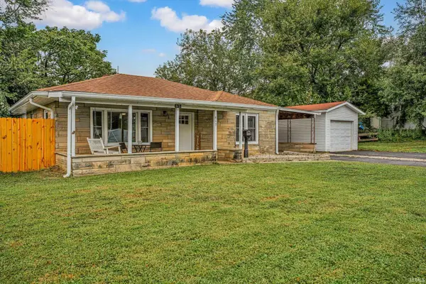 613 S 9th Street, Mitchell, IN 47446