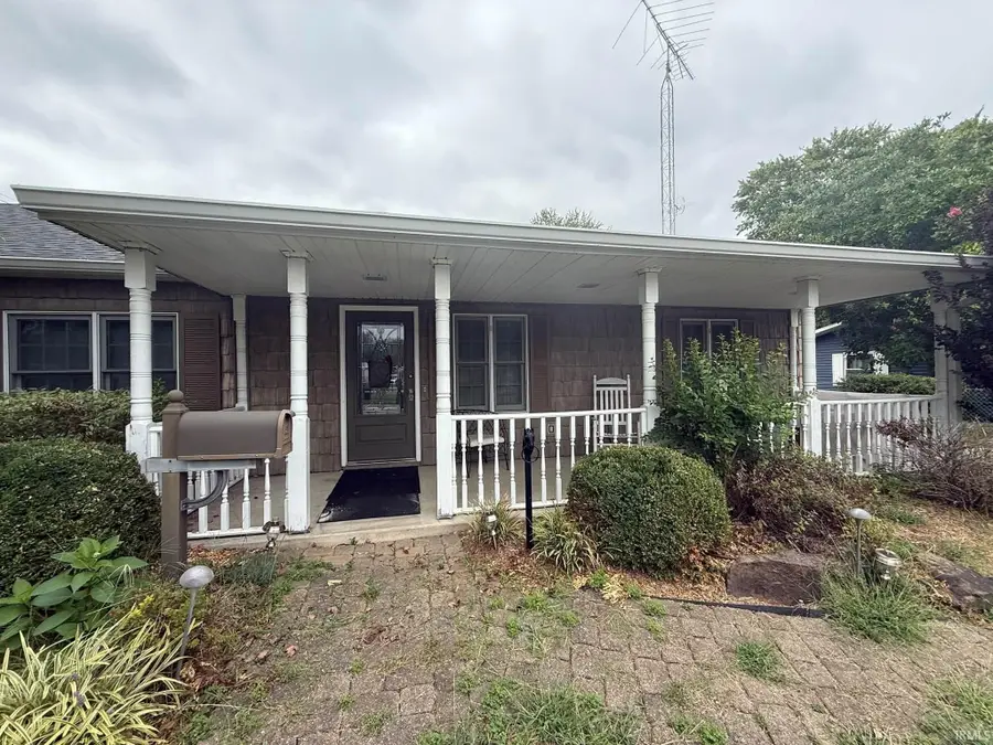 19 S 21st Street, Vincennes, IN 47591 - #2