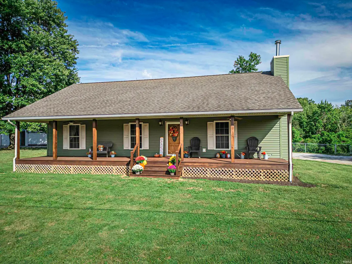 402 S Lakeview Drive, Petersburg, IN 47567 - #1