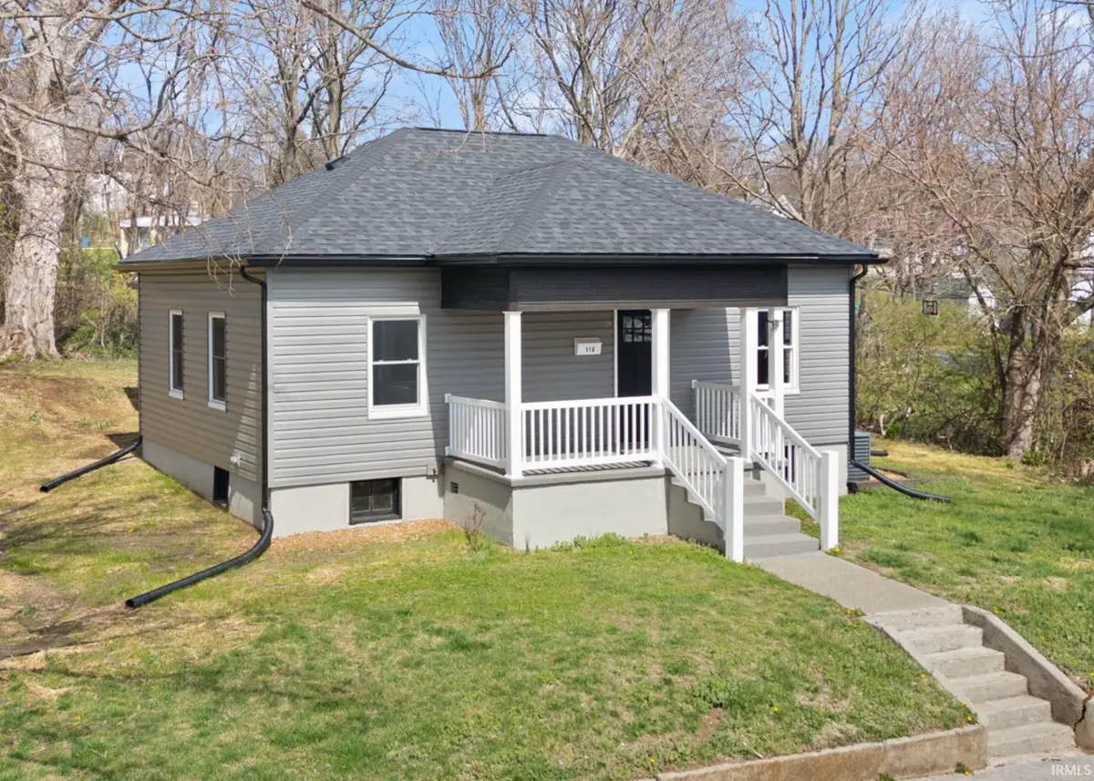 118 W Thornton Street, Paoli, IN 47454 - #1