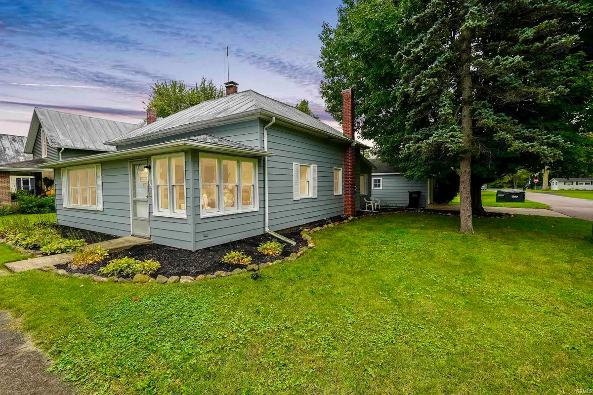 412 W First Street, Milford, IN 46542 - #1