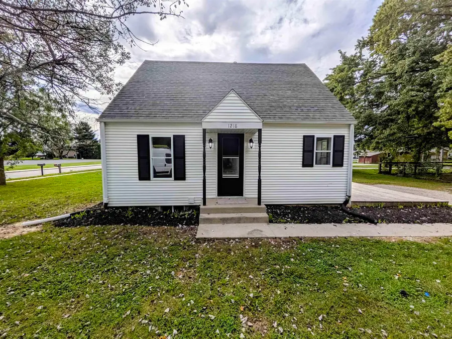 1218 E Jackson Street, Goshen, IN 46526 - #3