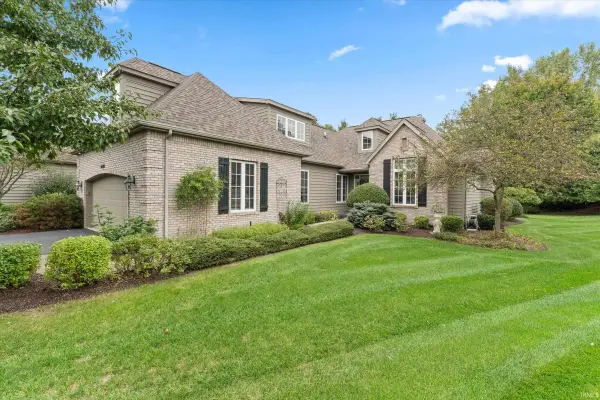 1629 S Lake George Drive, Mishawaka, IN 46545