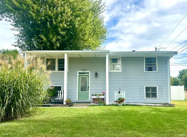 1609 S Rue Royale Drive, Kokomo, IN 46902