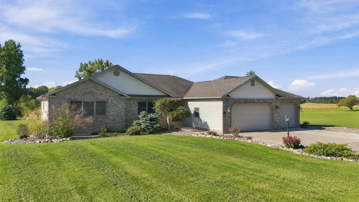 2551 E Metz Road, Angola, IN 46703 - #1