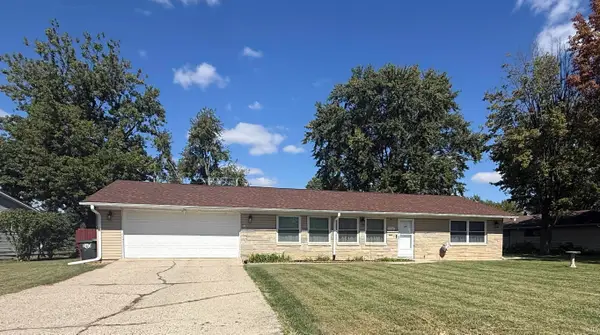 1916 W Sheffield Drive, Muncie, IN 47304