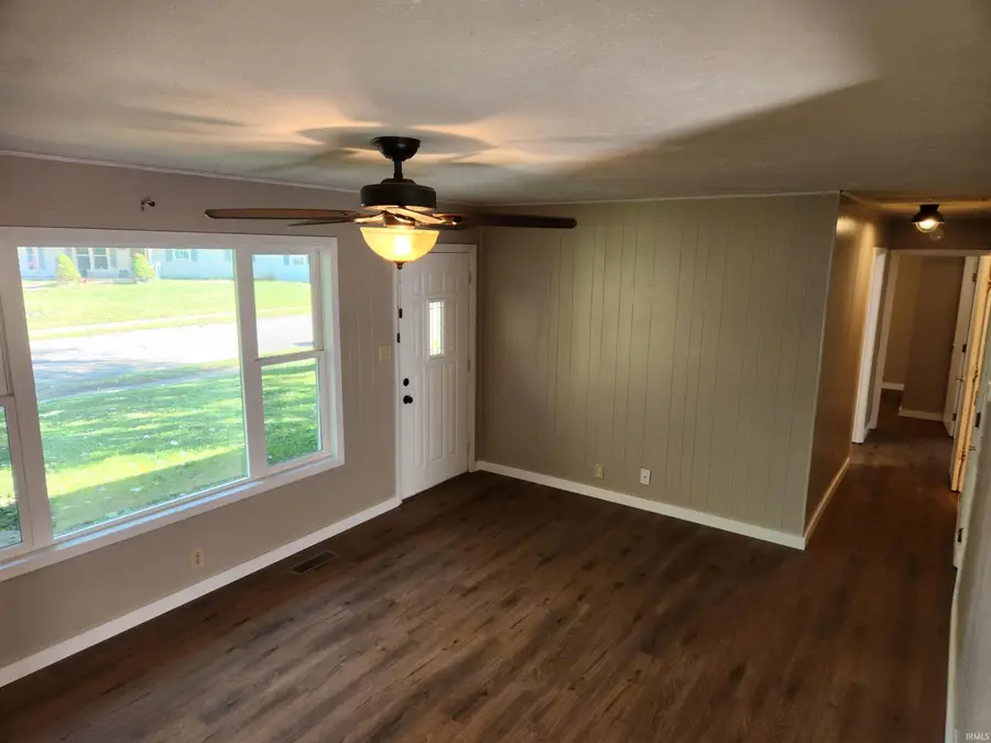 2121 W Thomas Drive, Muncie, IN 47302 - #3