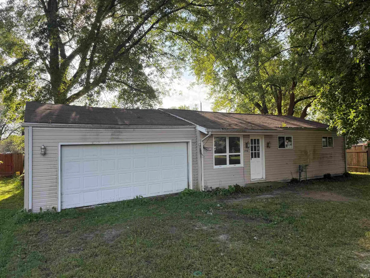 1708 S Irvington Drive, Yorktown, IN 47396 - #1